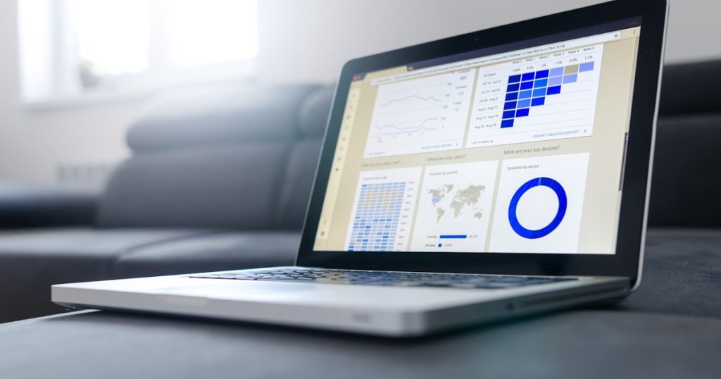 HRM в Битрикс24: автоматизация HR-процессов через CRM