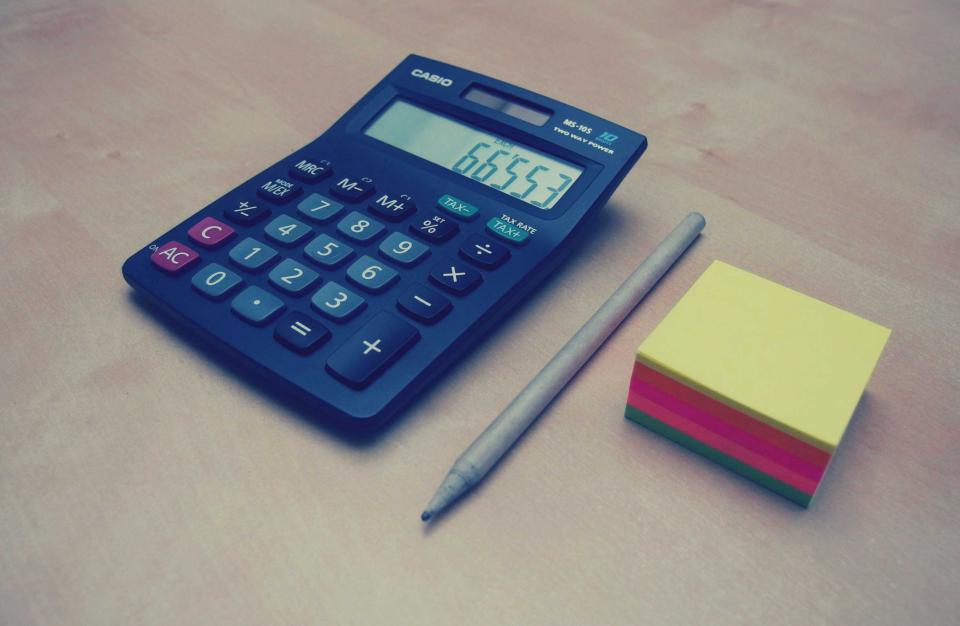 Как оценить ROI внедрения CRM для сервисов доставки